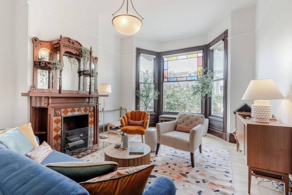 Living room, Seating area, flat iron