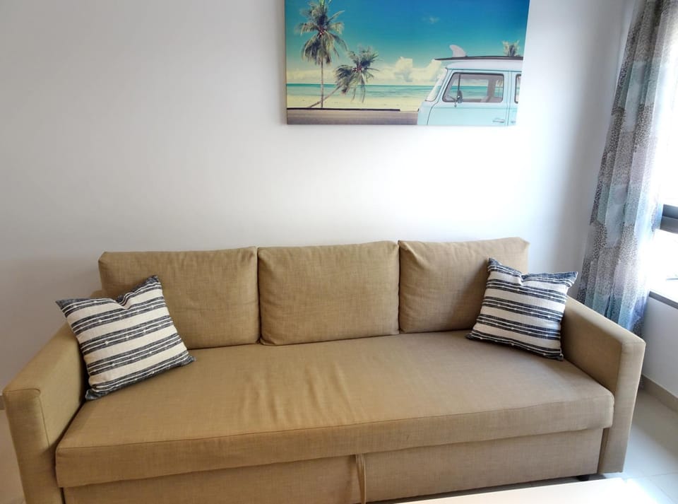 Bed, Living room, Seating area