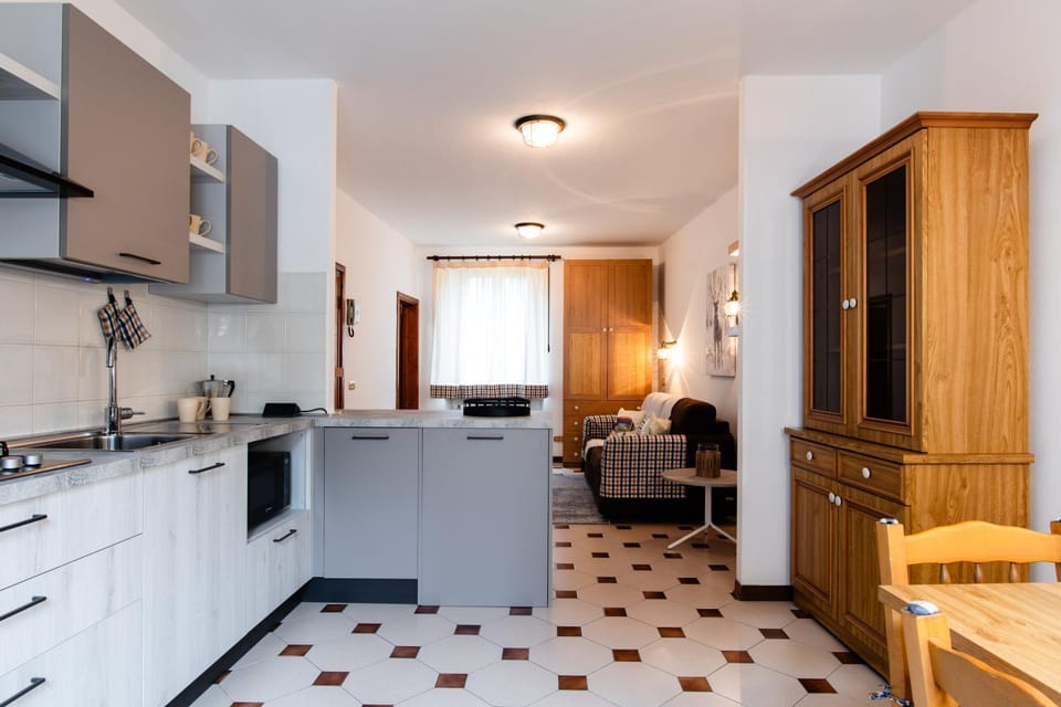 Seating area, dishwasher, wardrobe, kitchen