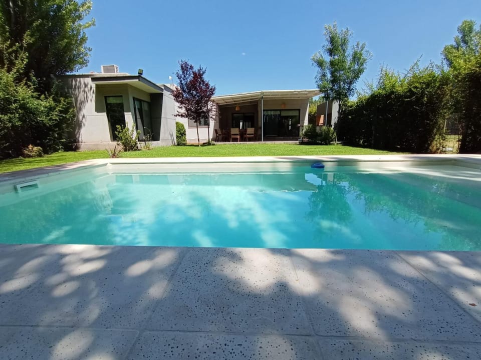 Swimming pool, Swimming pool