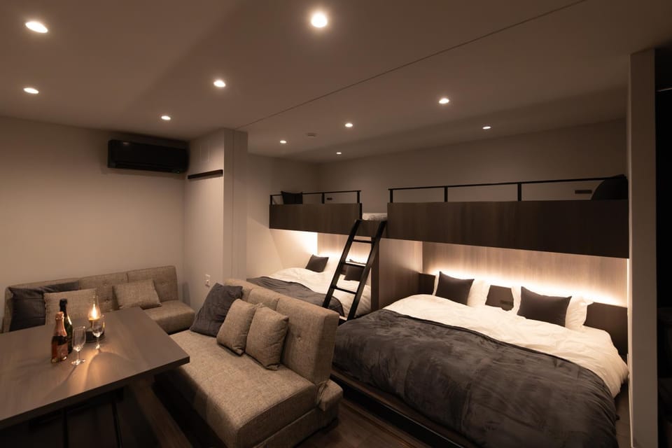 Living room, Photo of the whole room, Bedroom