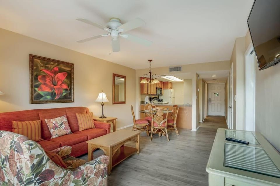 Fabulous Park Shore Condo House in Naples
