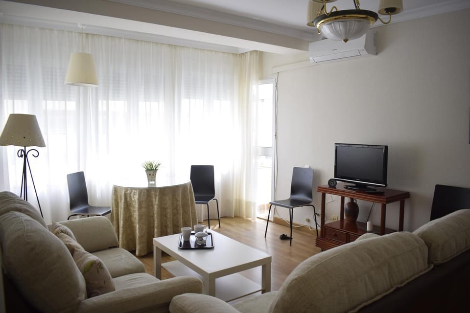 APARTAMENTO SOL Y PLAYA (PASEO MARITIMO) Apartment in Cadiz