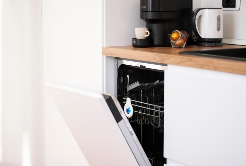 Kitchen or kitchenette, kitchen, kitchen