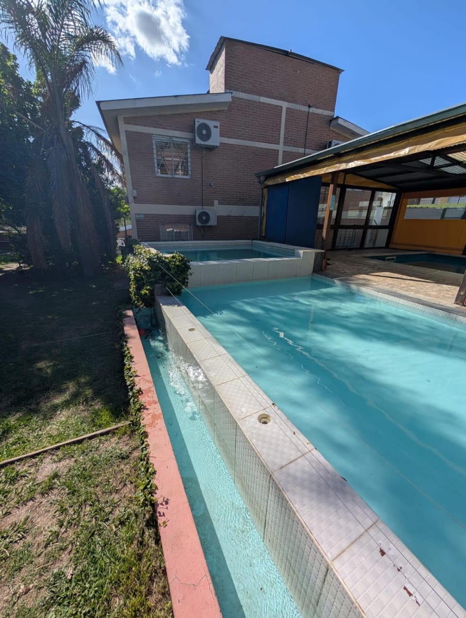 Swimming pool