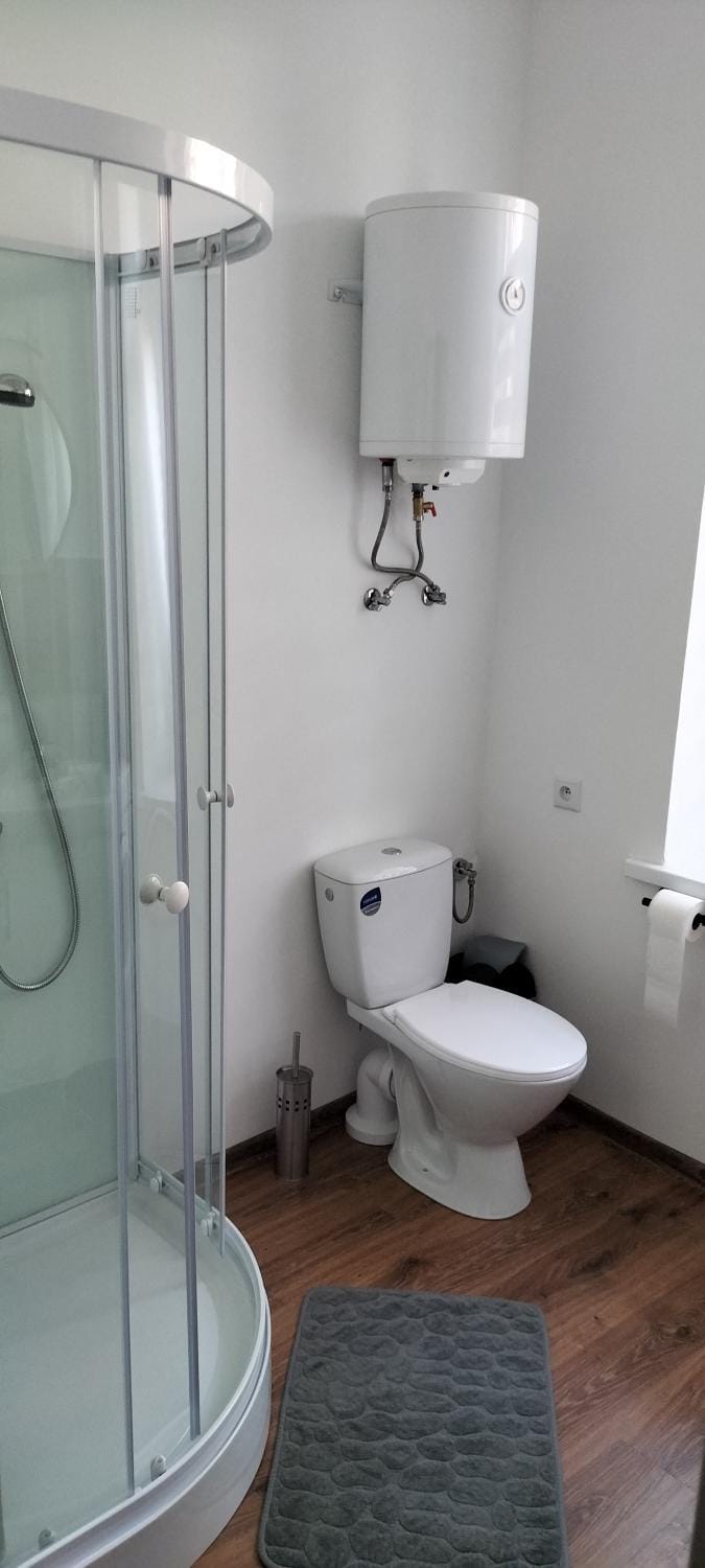 Shower, Toilet, Bathroom