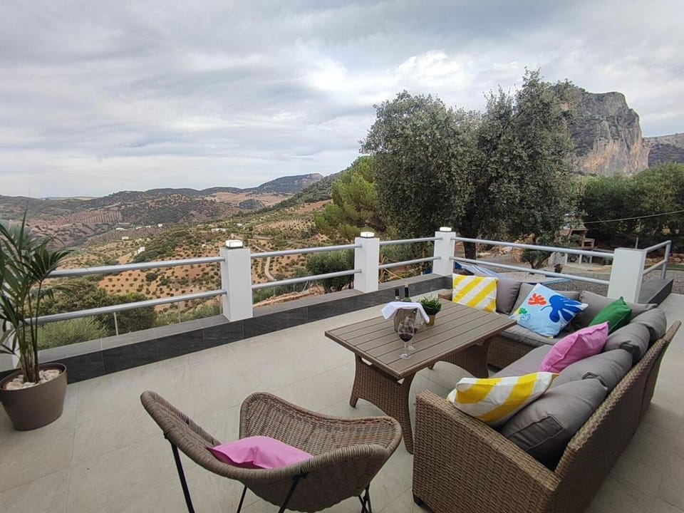 Natural landscape, Balcony/Terrace, Mountain view
