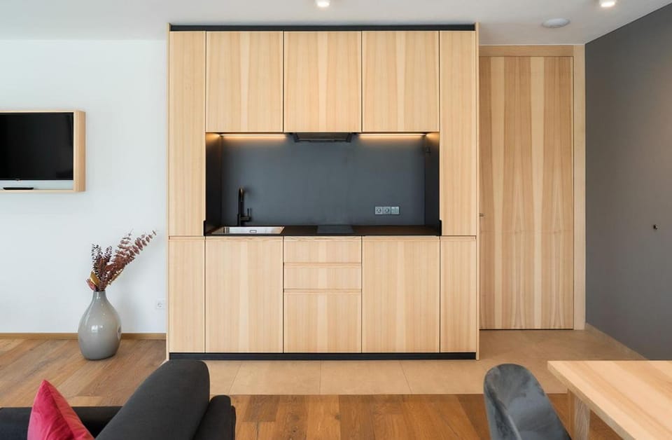 Kitchen or kitchenette