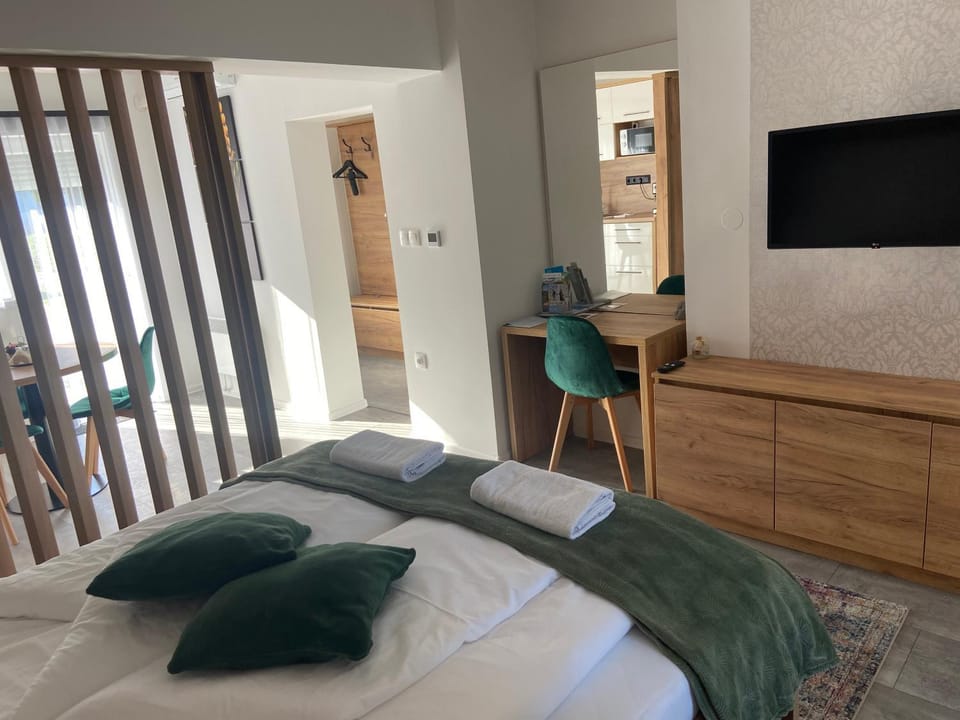 Bed, Photo of the whole room, hair dresser