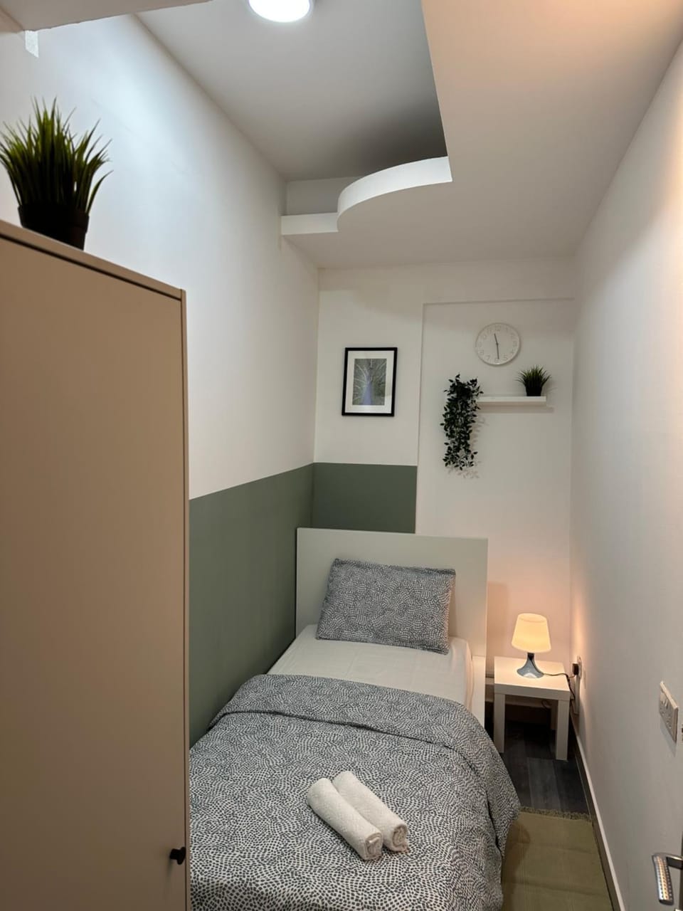 Beautiful Partition Room in Al barsha 1 Near Metro Vacation rental in Dubai