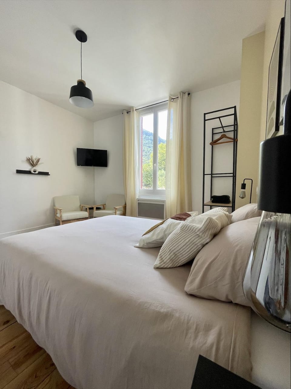 Bed, Bedroom