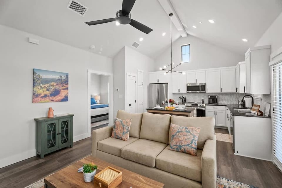 Kitchen or kitchenette, kitchen