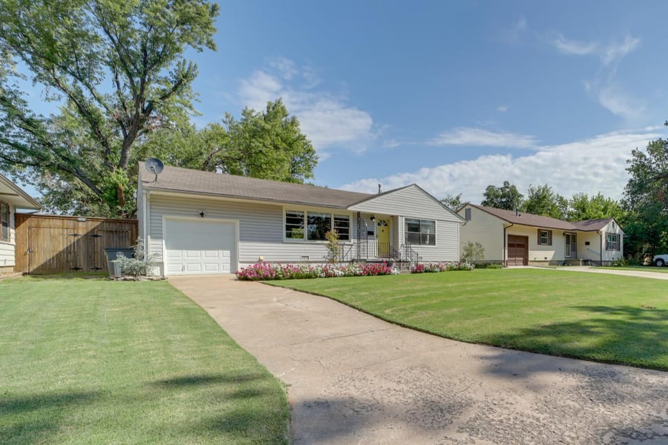 Stylish Tulsa Home w/ Modern Updates! House in Tulsa