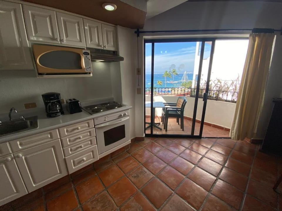 one beach street hotel -Beach front Spacious 1BD 1BA fabulous view in Zona Romantic Puerto Vallarta Apartment in Puerto Vallarta