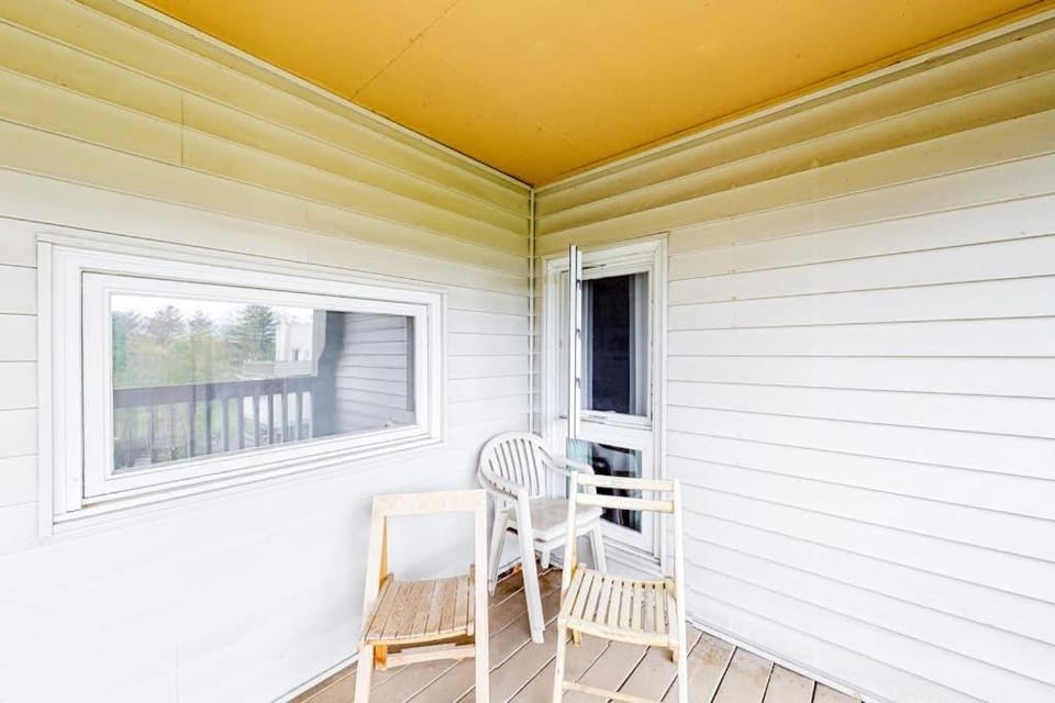Mountainside Resort B202 Apartment in Stowe