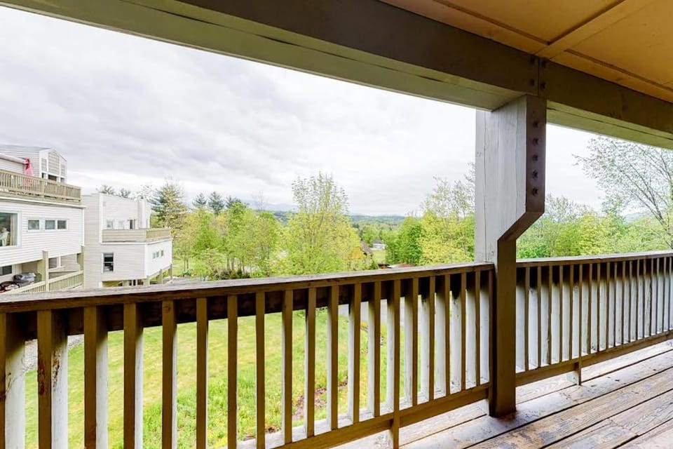 Mountainside Resort B202 Apartment in Stowe