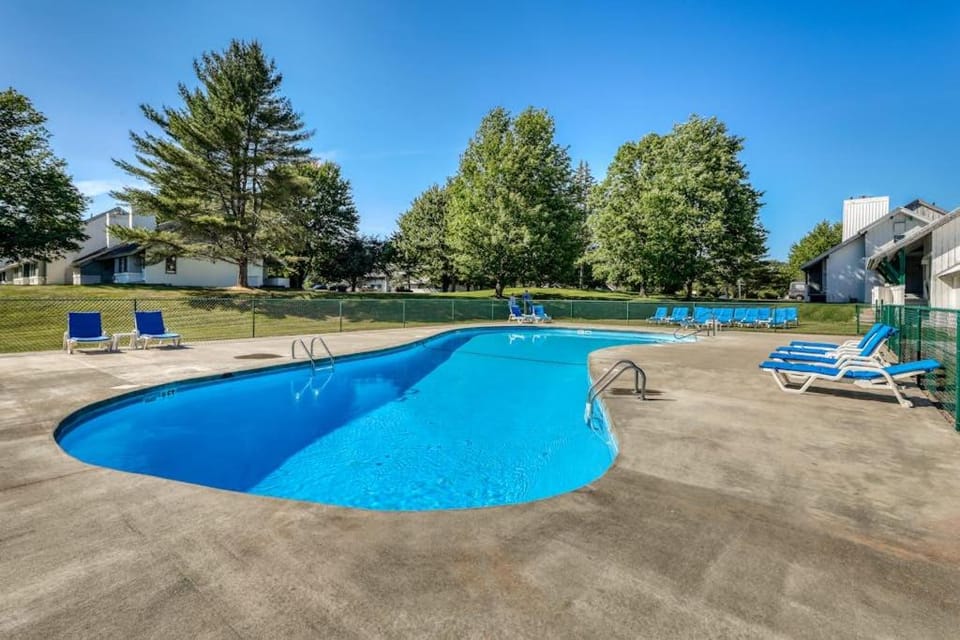 Village Green Unit 14E Apartment in Stowe