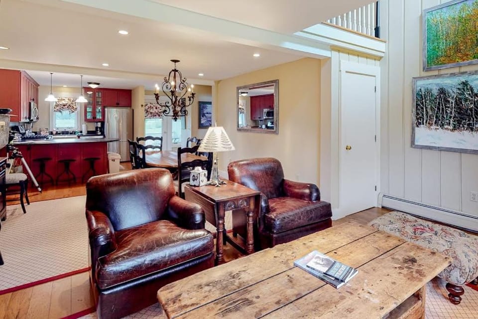 Village Green Unit 14E Apartment in Stowe