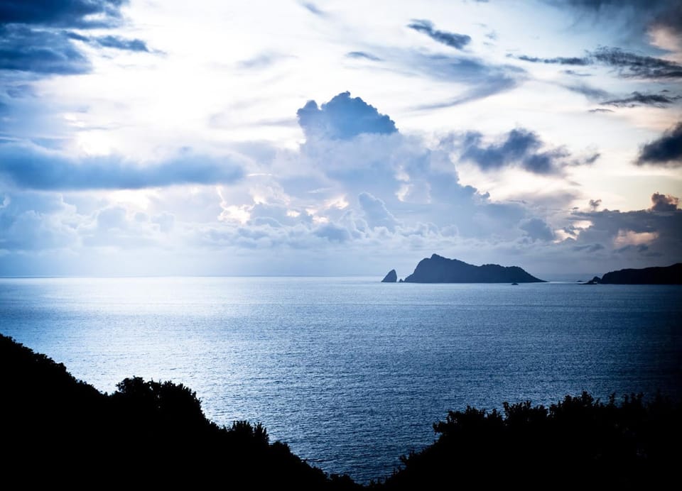 Nearby landmark, Sea view, Sunrise