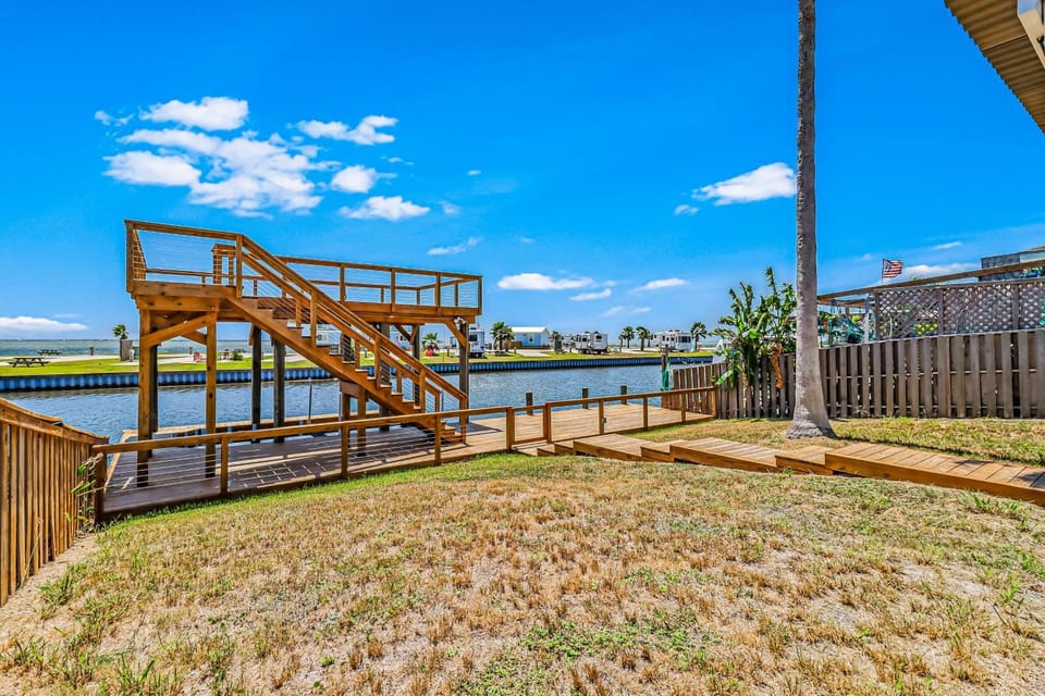 The Seahorse Cottage House in Flour Bluff