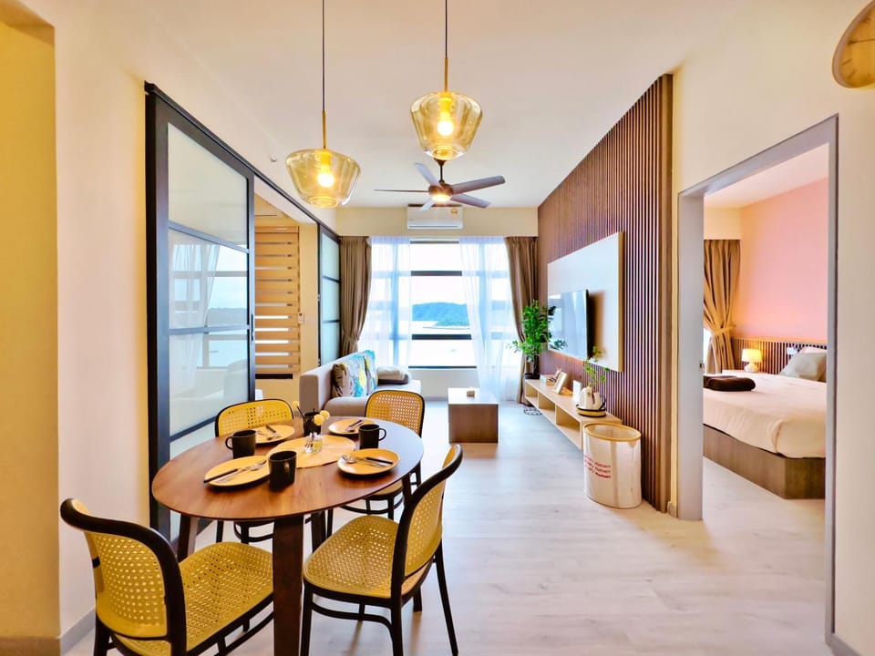 Living room, Photo of the whole room, Seating area, Dining area