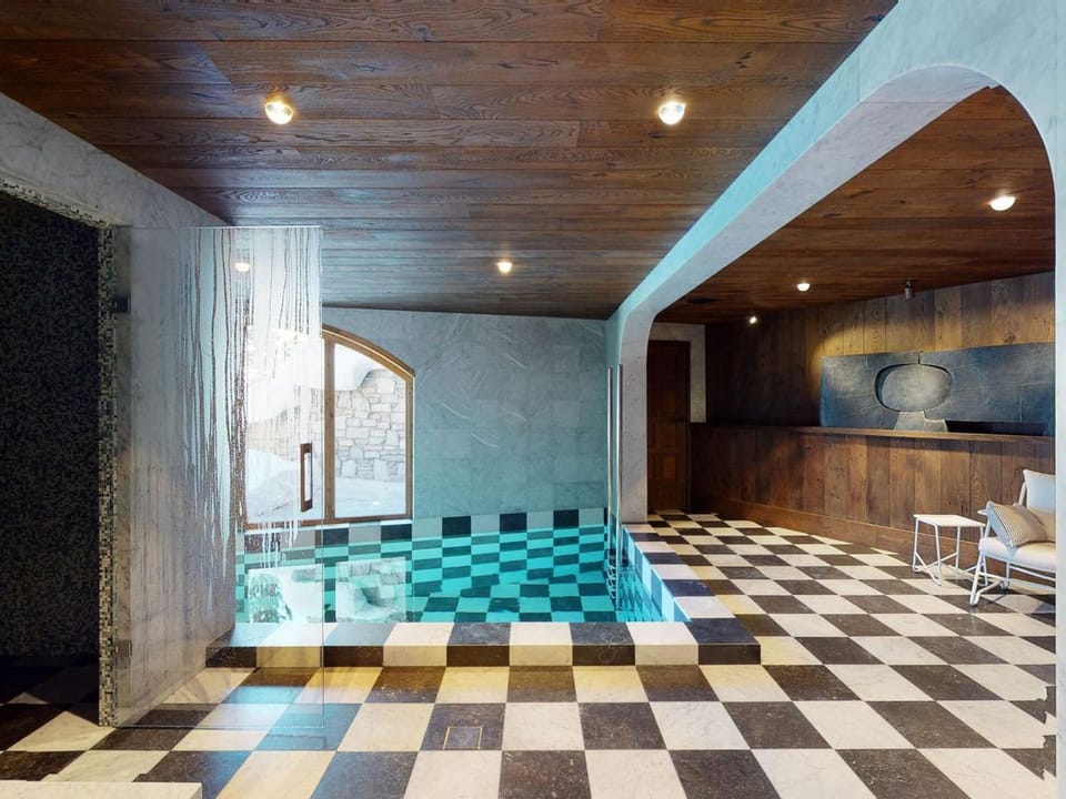 Chalet avec Piscine Chauffée, Accès Direct aux Pistes et Services de Luxe à Val-d'Isère - FR-1-567-108 Apartment in Val dIsere