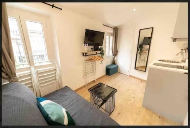 AG 3 Sun Sand and serenity intimate Apartment in Nice