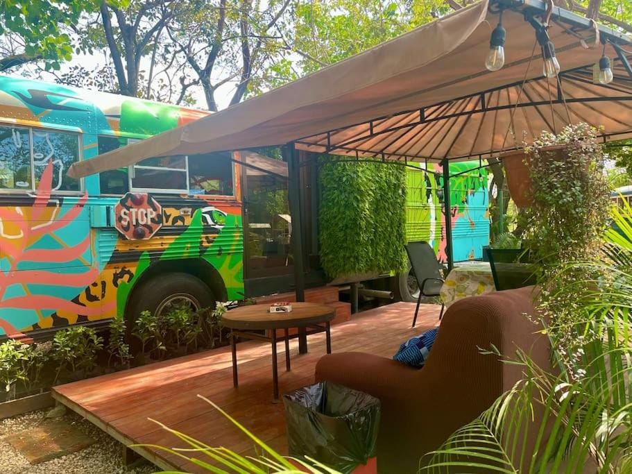 CasaBus beautiful bus dept. 50m from beach Apartment in Tamarindo