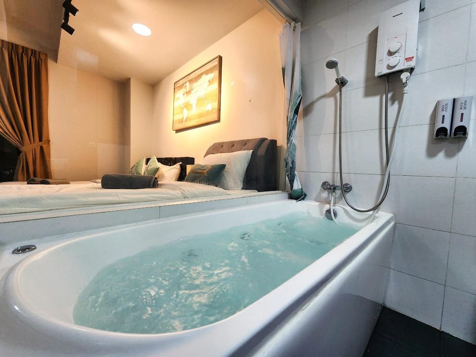Bathroom, Bath