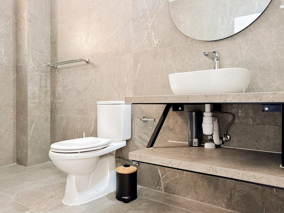 Toilet, Bathroom