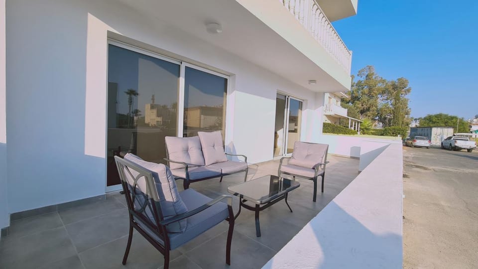 Day, Balcony/Terrace