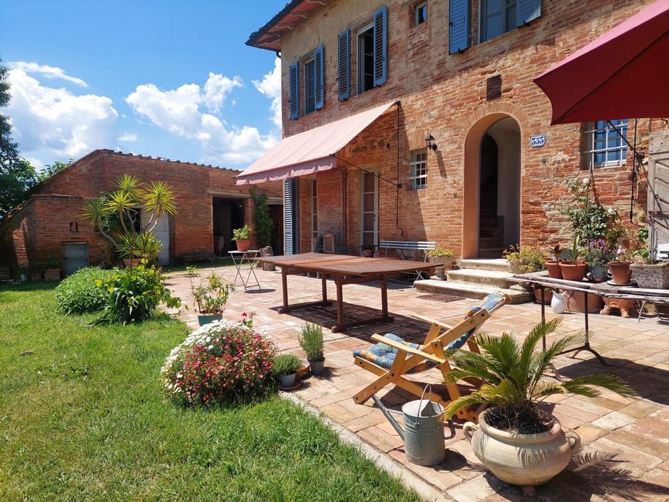 Property building, Balcony/Terrace