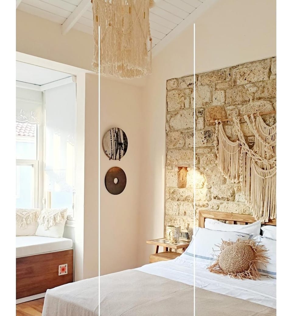 Bed, Bathroom, Photo of the whole room, Bedroom