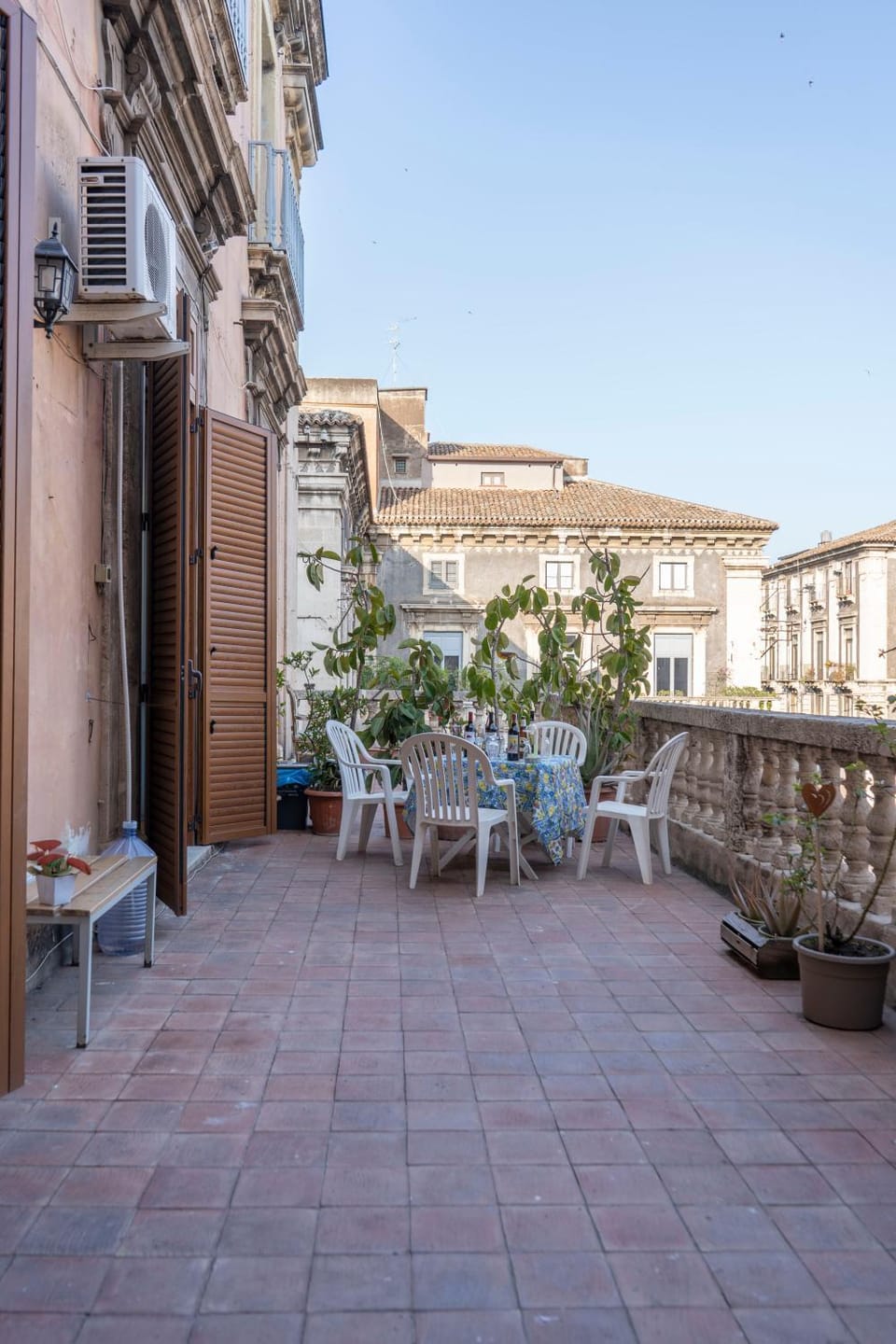 John Mary House Apartment in Catania