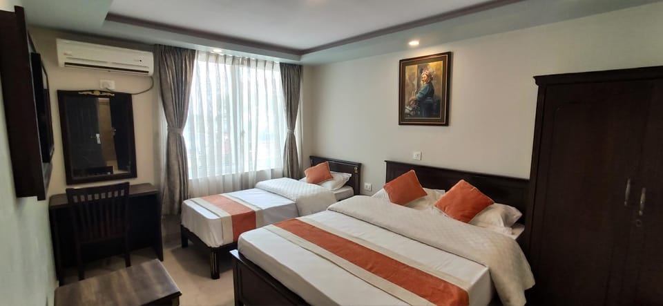 TV and multimedia, Photo of the whole room, Bedroom, wardrobe