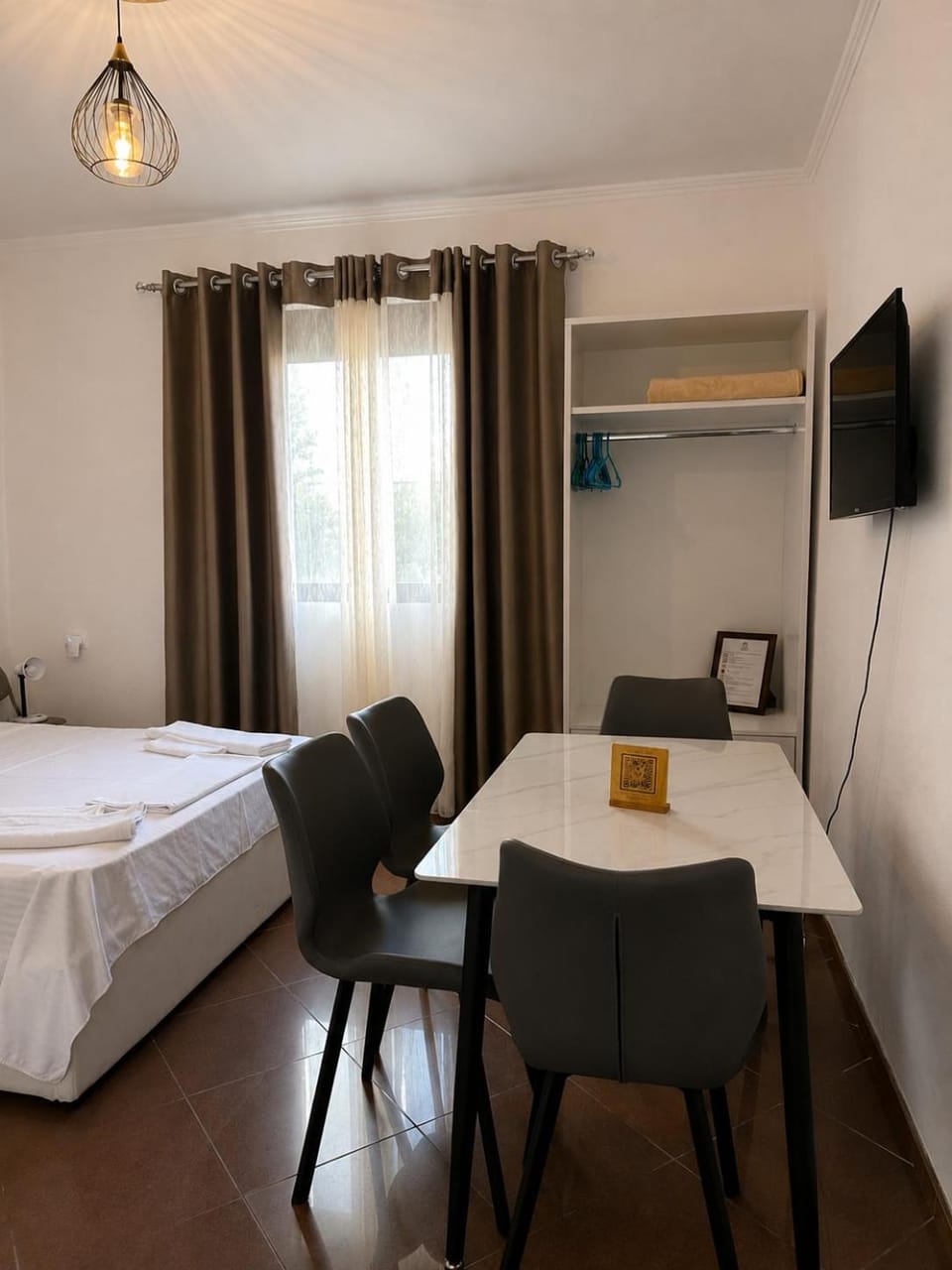 Dining area, Bedroom
