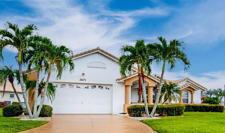 The Sandpiper House in Charlotte Park