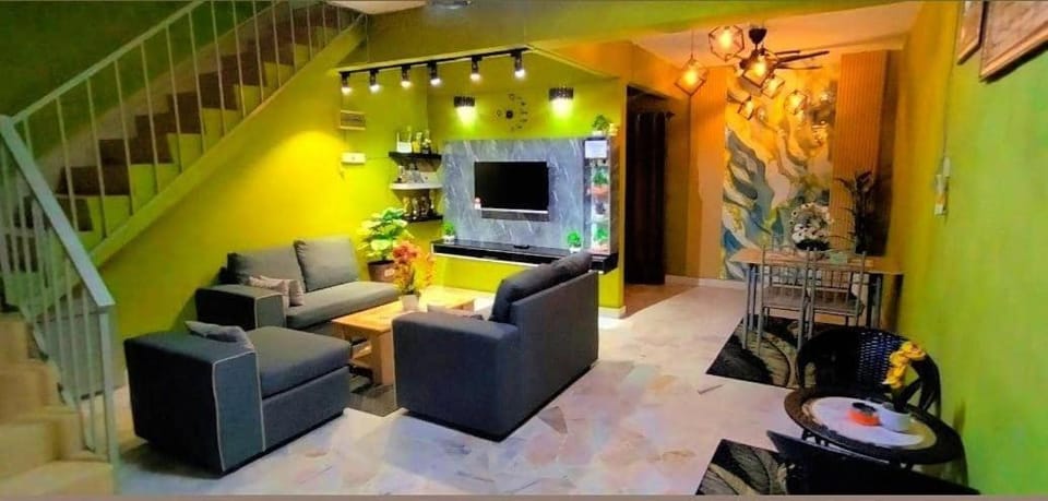 Homestay Rezeki Batu Gajah House in Perak Tengah District