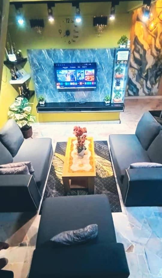 Homestay Rezeki Batu Gajah House in Perak Tengah District