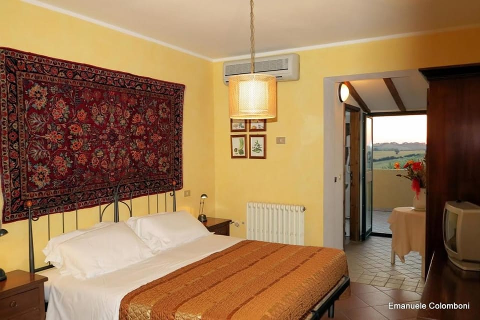 Agriturismo Colomboni Farm Stay in Marche