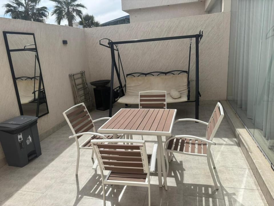 Patio, Balcony/Terrace