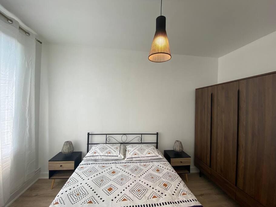 Bel appartement centre ville de Vierzon Apartment in Centre-Val de Loire