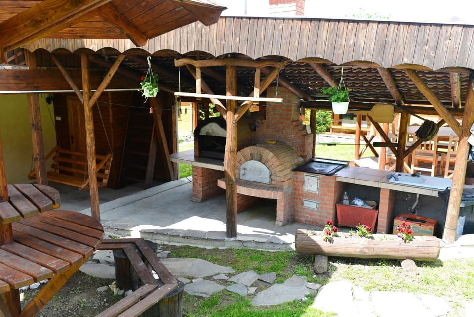 Casa Maria Izvorul Muresului Bed and Breakfast in Romania