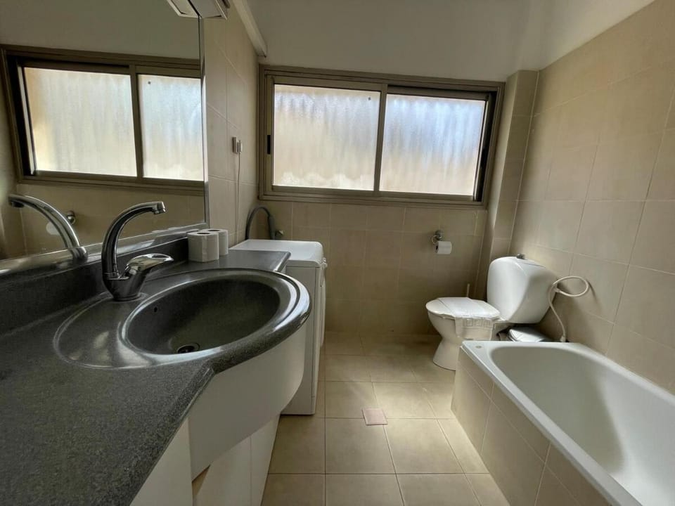 Toilet, Bathroom, Bath