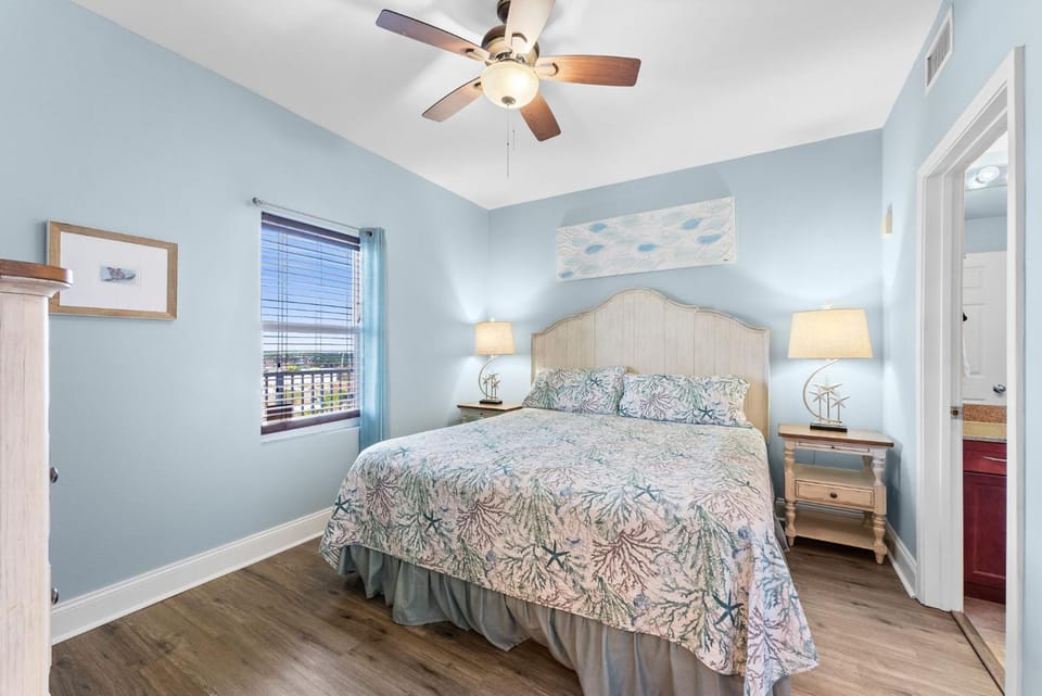 Remodeled Resort Condo! Ocean & Beach Views by Dolce Vita Getaways PCB Apartment in Panama City Beach