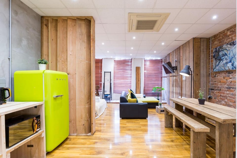 Bed, Living room, Dining area, kitchen