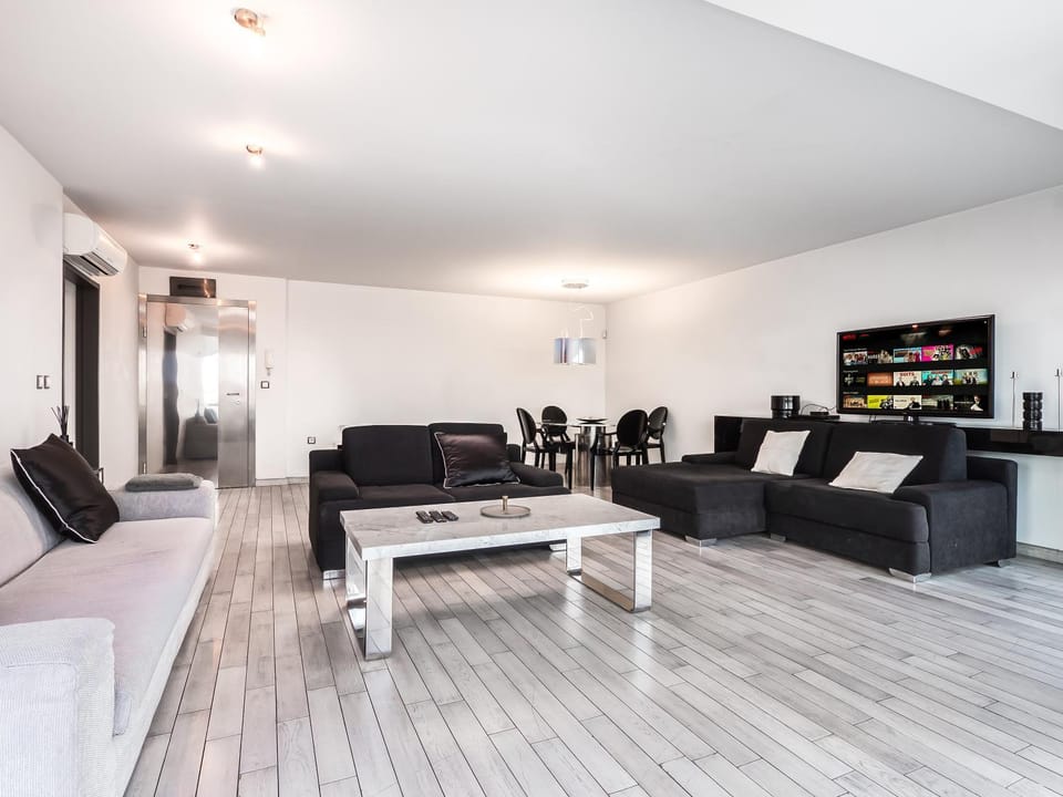 TV and multimedia, Living room