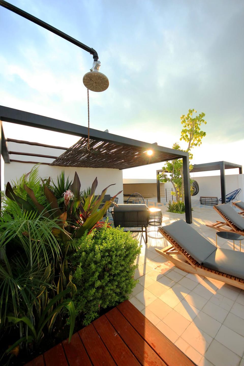 Shower, Balcony/Terrace, sunbed