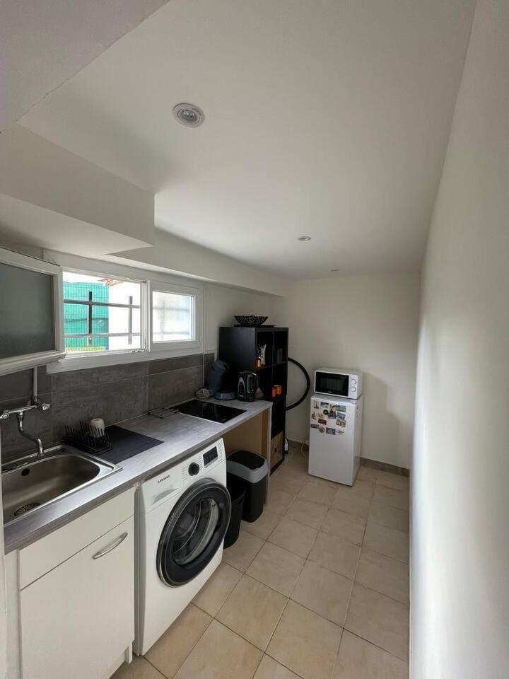 Studio proche Paris Apartment in Île-de-France
