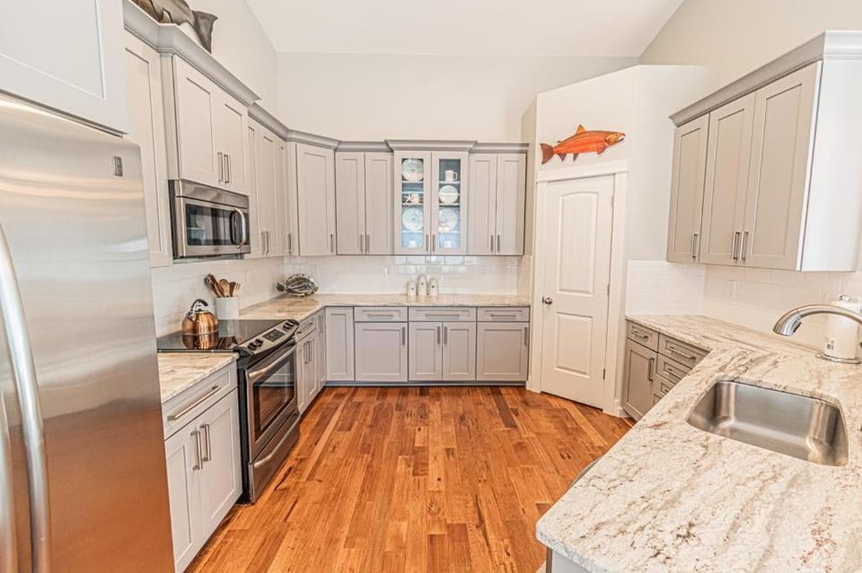 Wildwood West Beach Retreat House in Rockaway Beach